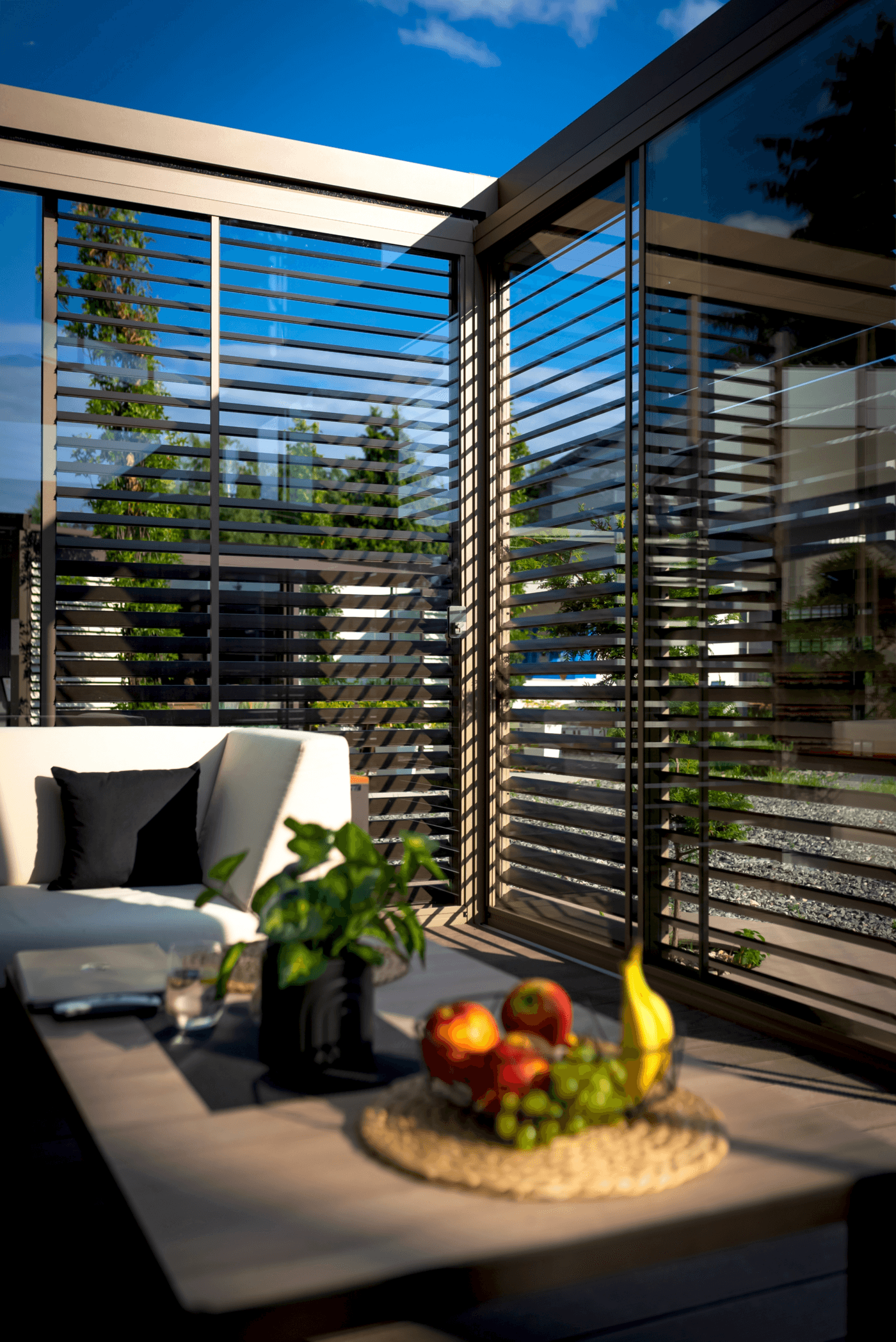 6m x 4m Rectangular Free Standing Cubic Retractable Roof Pergola