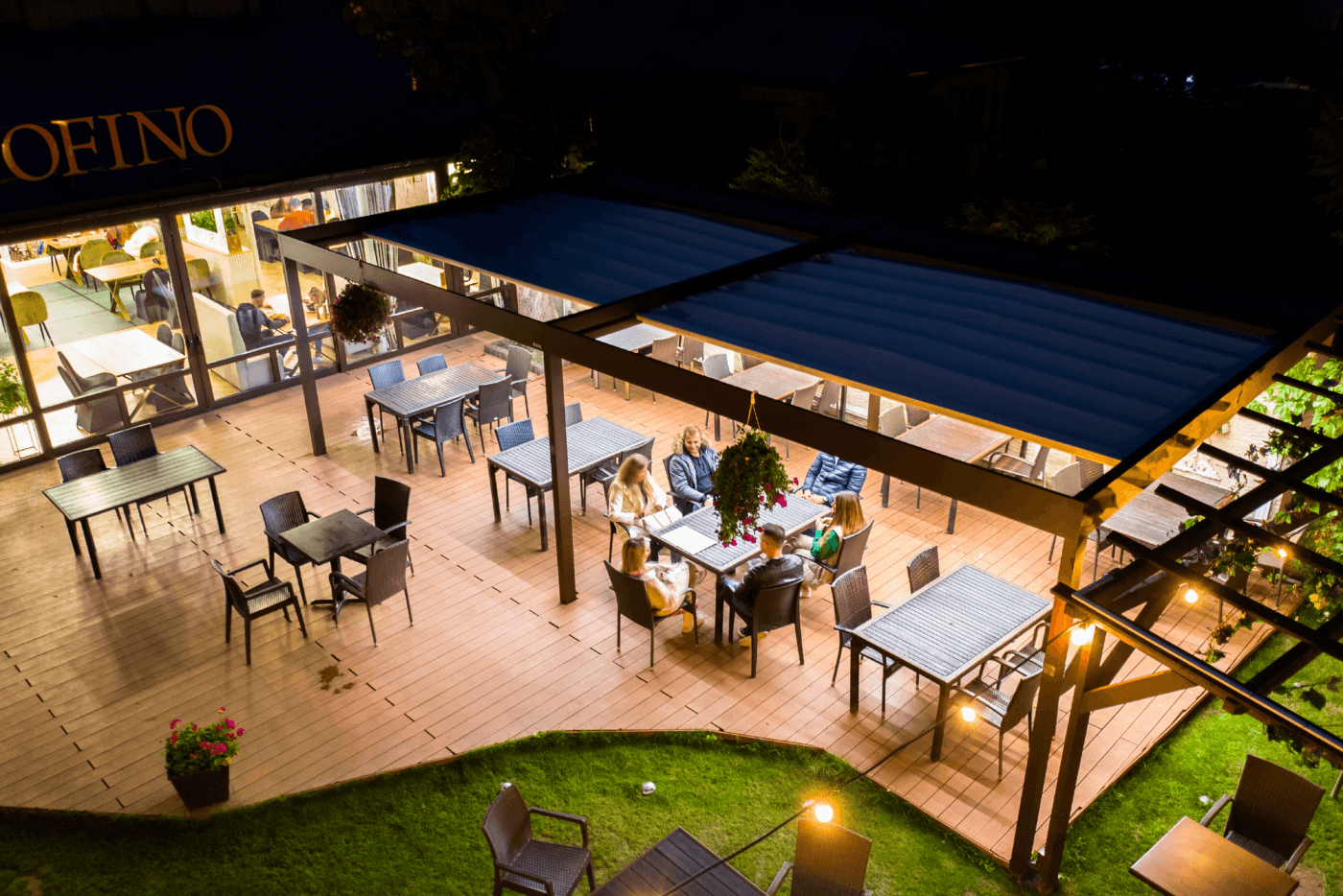 7m x 4m Cubic Retractable Roof Pergola