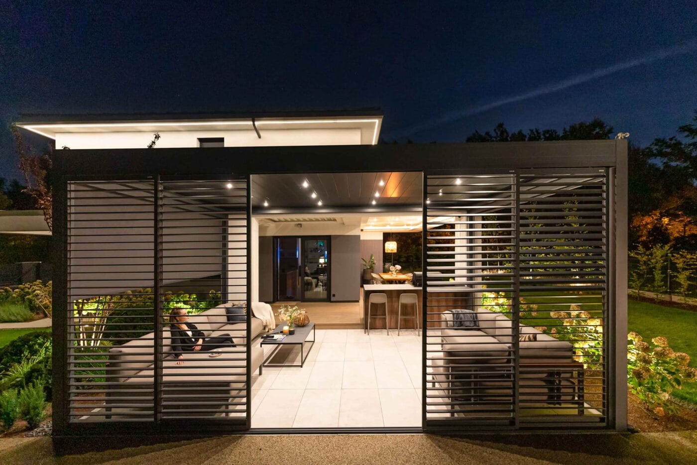 4m x 3m Rectangular Free Standing Technic Pergola
