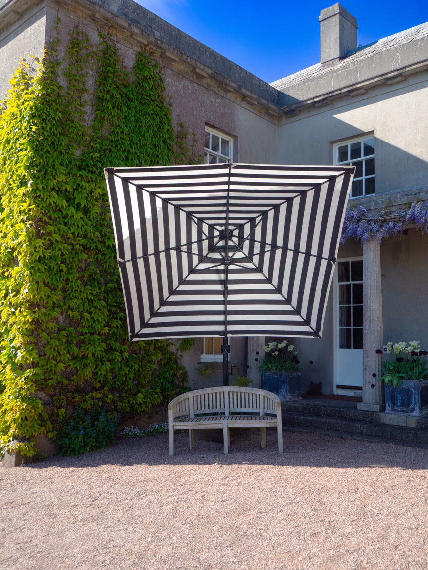 3m Square Cantilever Parasol - Eclipse