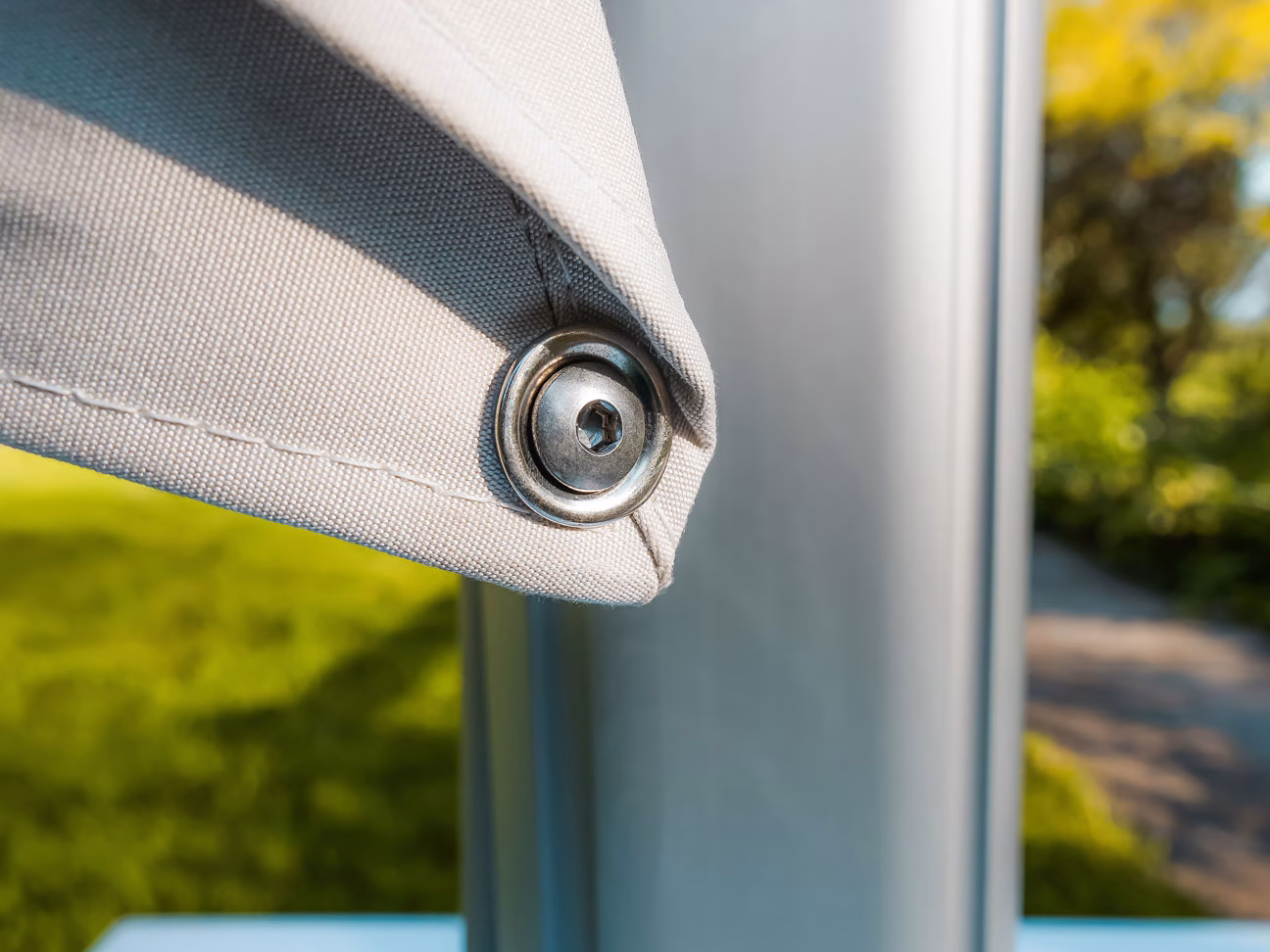 4m x 3m Rectangular Cantilever Parasol - Eclipse