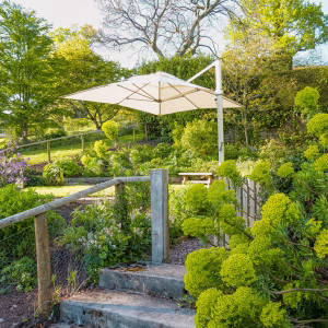 4m x 3m Rectangular Cantilever Parasol - Eclipse
